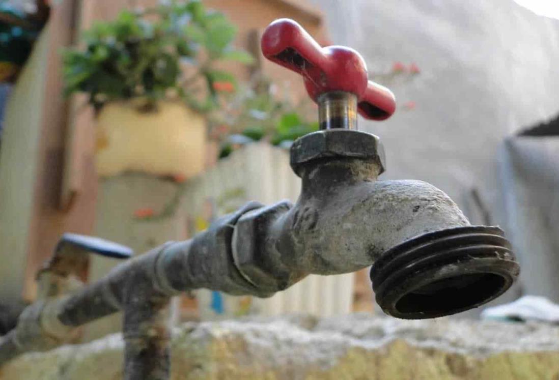 Desabasto de agua en Jamapa se resuelve con pipas