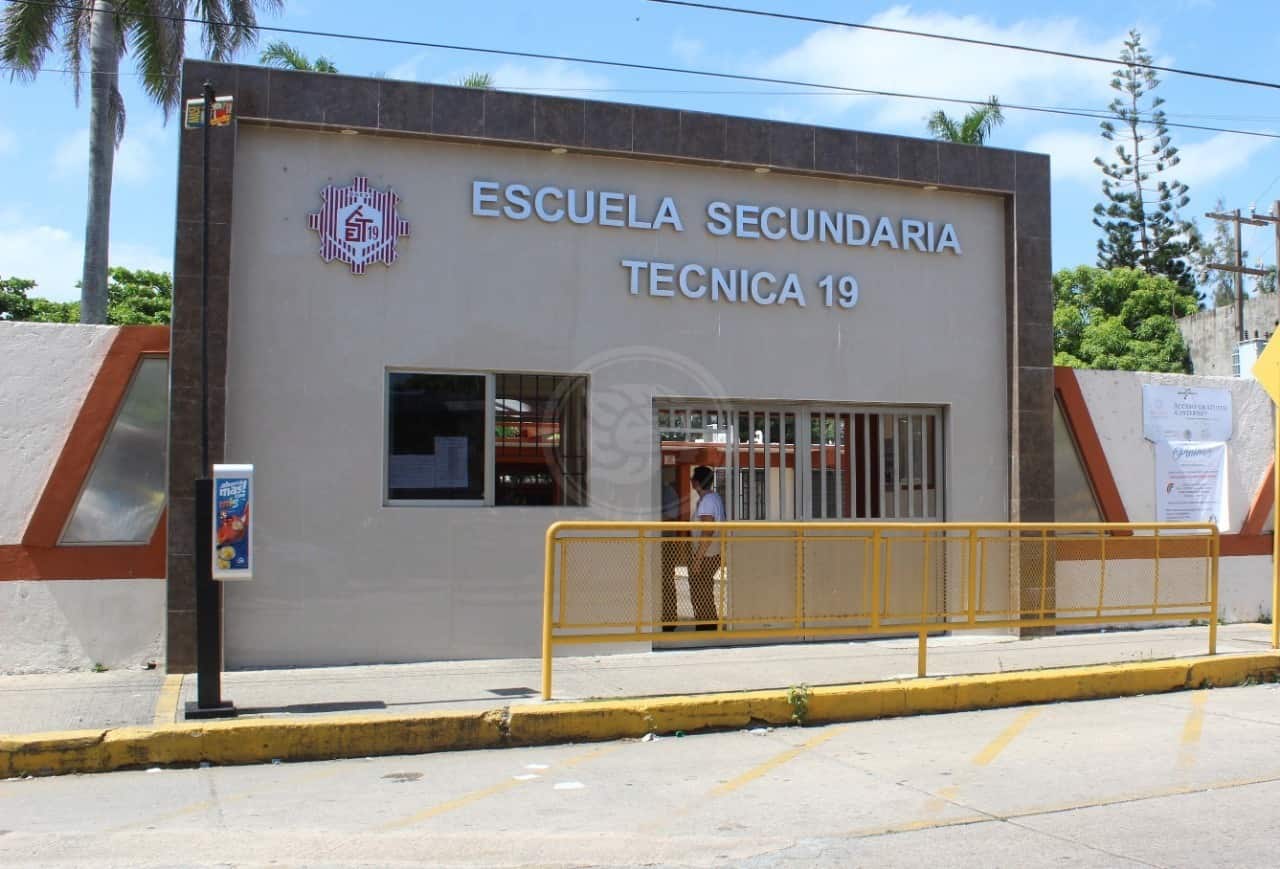 ETIs darían prioridad a alumnos cercanos y con hermanos en el plantel