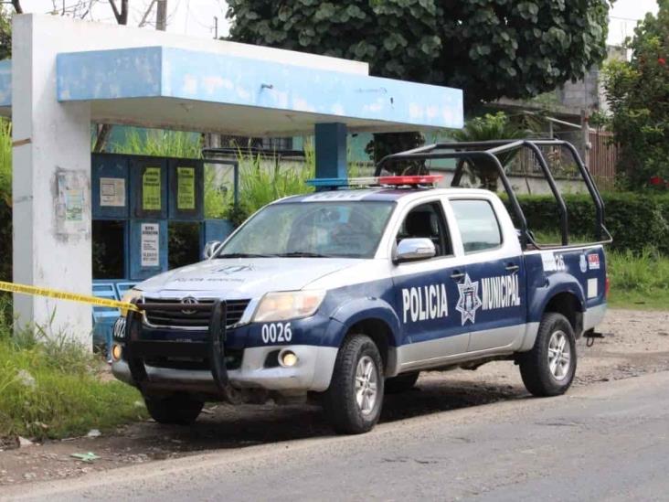 Hallan supuesto feto en carretera federal Martínez de la Torre-San Rafael