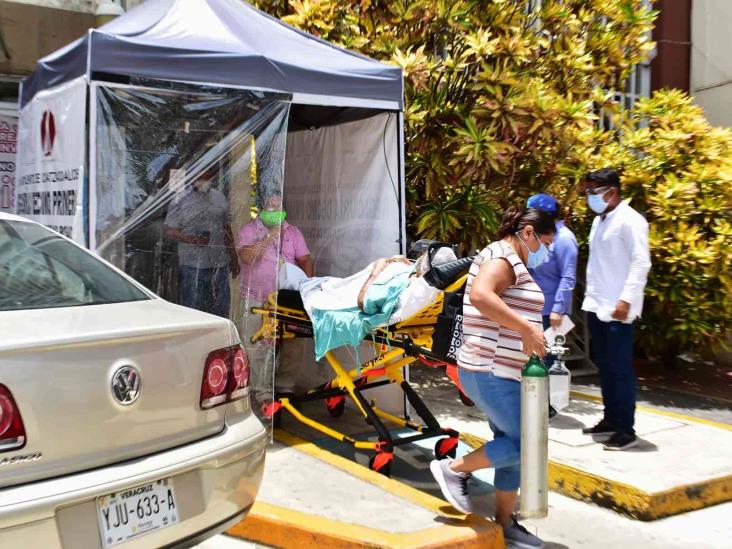 Instalan primera carpa sanitizadora en IMSS 36 de Coatzacoalcos