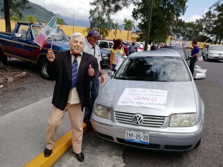 En Orizaba, realizan caravana por segundo año de AMLO