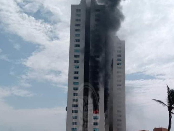 Controlan incendio en Torre JV de Boca del Río