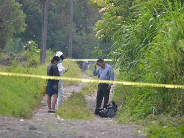 Hallan bolsa con restos humanos en terracería de Rafael Delgado