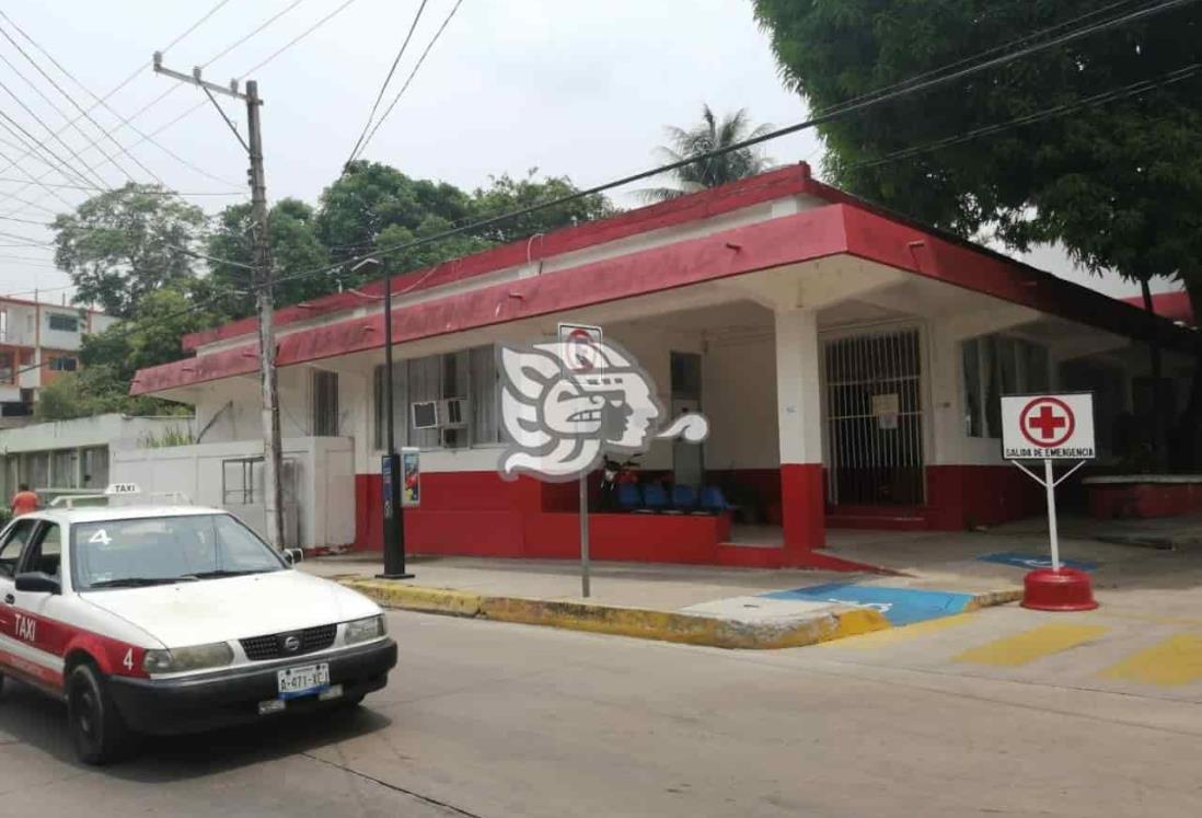 Solo un médico atiende en la Cruz Roja de Nanchital