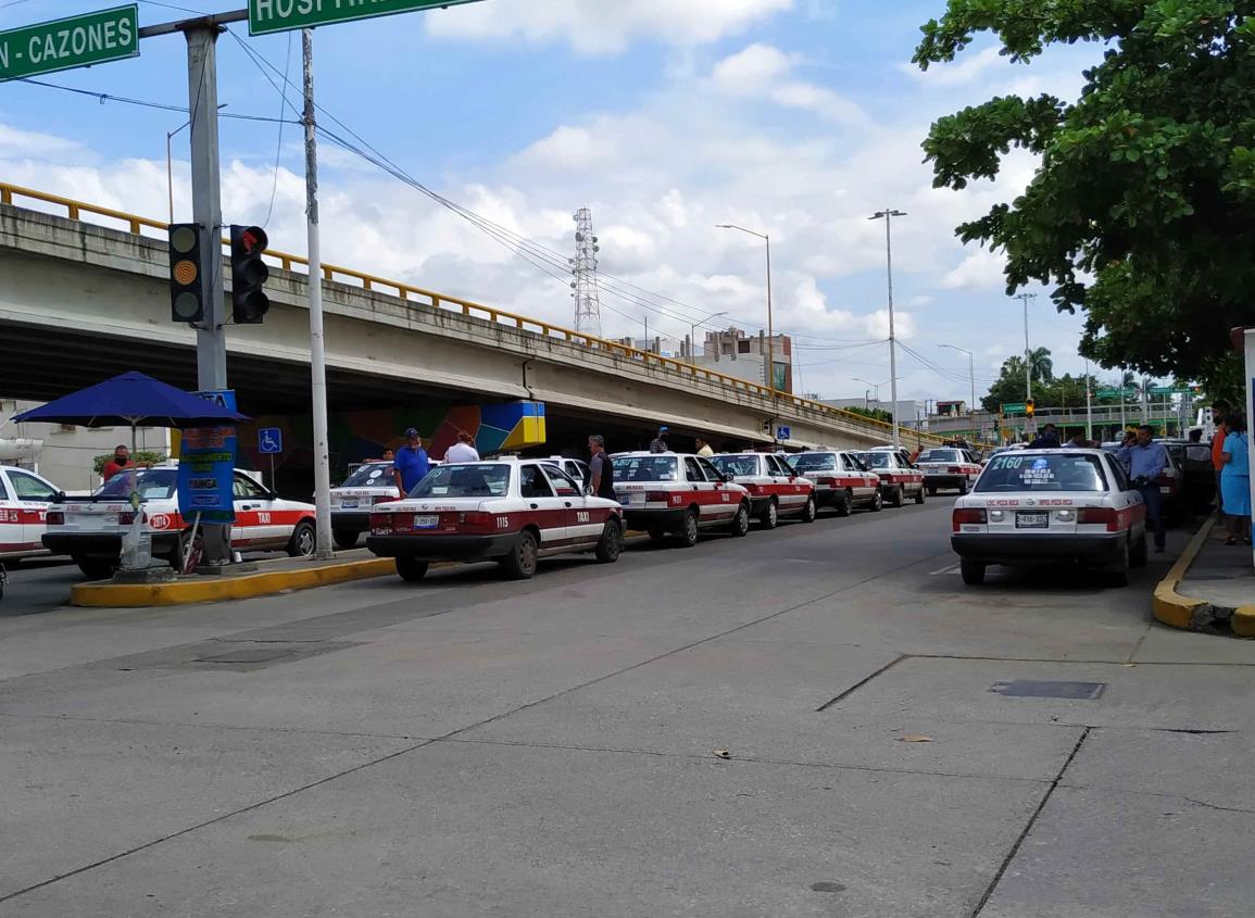 Por no respetar medidas, taxistas en Poza Rica son sancionados