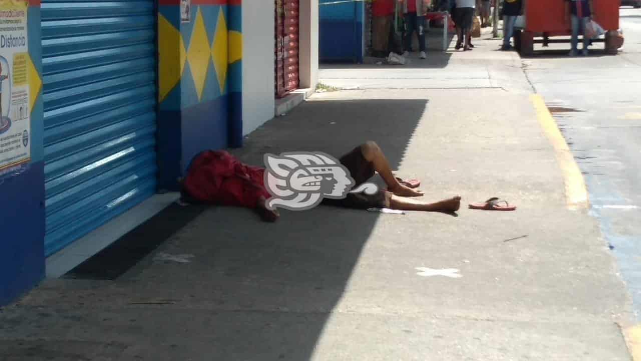 Pelea por aguardiente deja un muerto en Coatzacoalcos