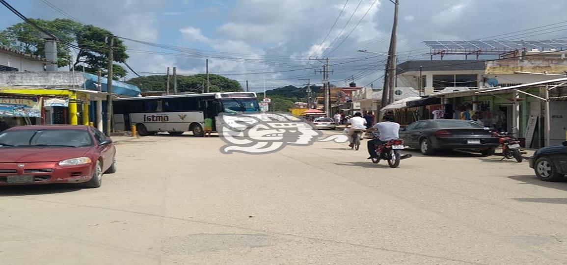 Ante máximo riesgo de contagios de Covid 19 cerrarán calles en Villa Cuichapa 