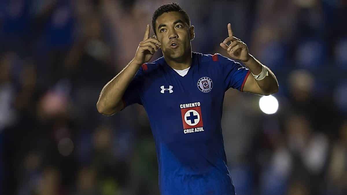 Marco Fabián podría reforzar a Cruz Azul