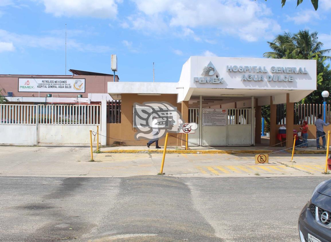 Desabasto de medicamentos afecta al Hospital Pemex de Agua Dulce
