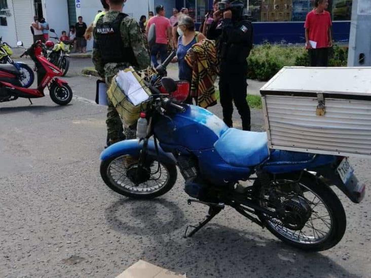 En Veracruz, se impactan dos motociclistas; uno queda gravemente herido