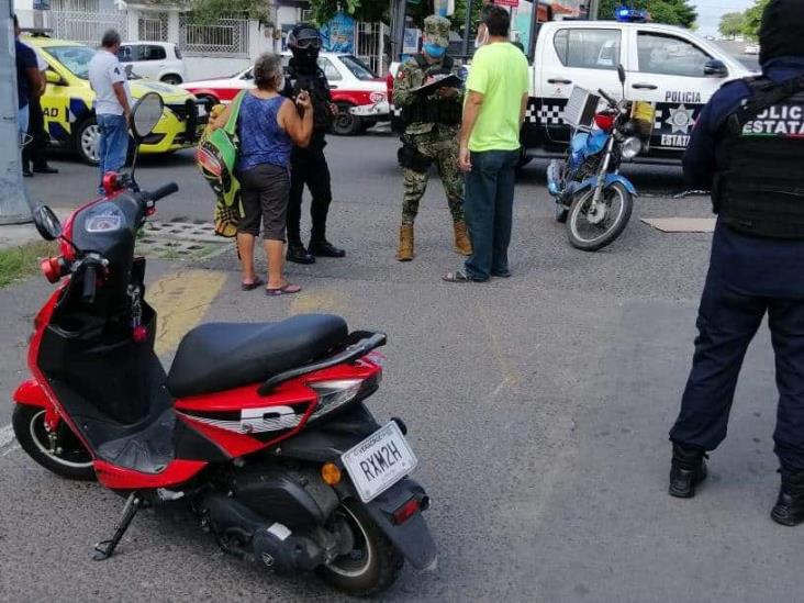 En Veracruz, se impactan dos motociclistas; uno queda gravemente herido