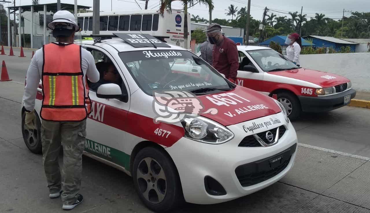 Aún hay choferes que se niegan a usar cubrebocas en Coatza