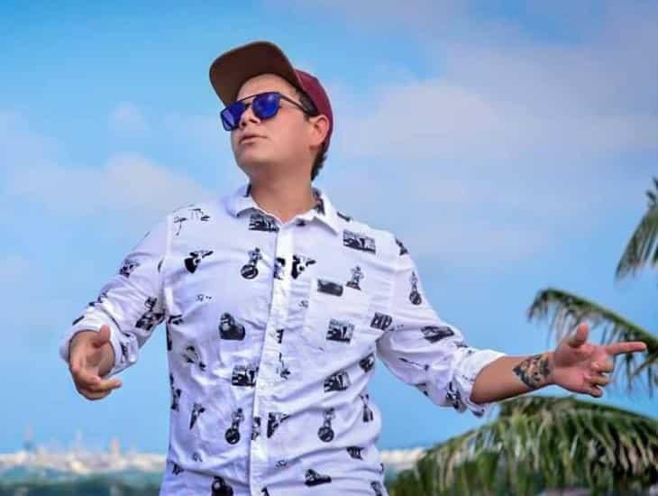 El sueño de Olisser Reyes, joven cantante de Coatzacoalcos