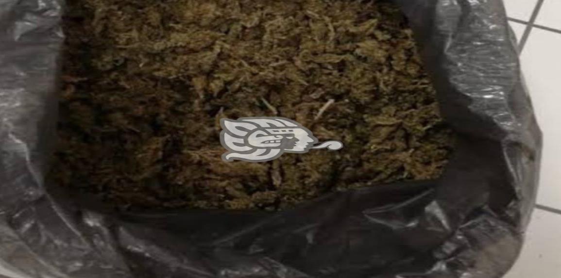 Capturan a petrolero con un kilo de marihuana en Las Choapas