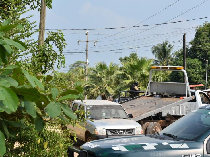 Tras allanamientos, Fuerza Civil asegura unidades con reporte de robo en Sayula