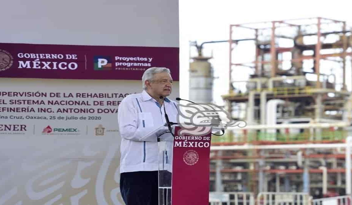 Supervisa AMLO rehabilitación de la refinería de Salina Cruz