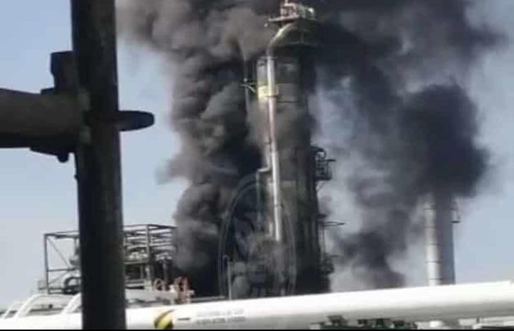 Controlan incendio en bomba de la Refinería Lázaro Cárdenas