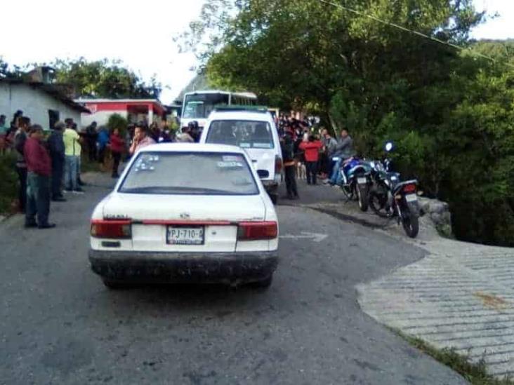 Enardecen en zona centro de Veracruz por tarifas y mal servicio de transporte