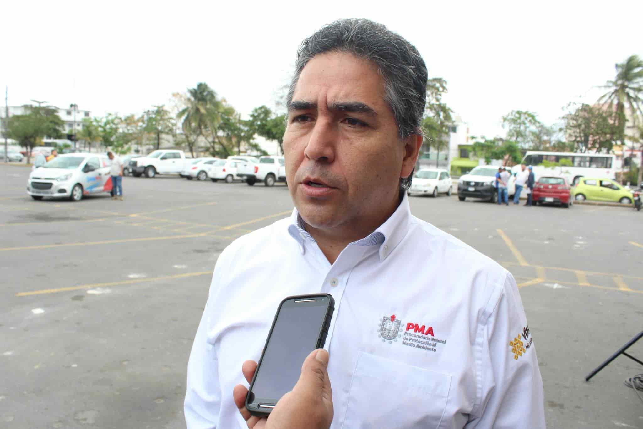 Entrega PMA desinfectante a taxistas de Veracruz y Boca del Río para prevenir COVID