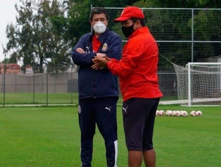 Luis Fernando Tena volvió a entrenamientos de las Chivas