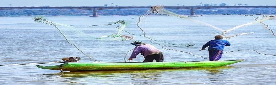 Desaparece joven pescador en Catemaco