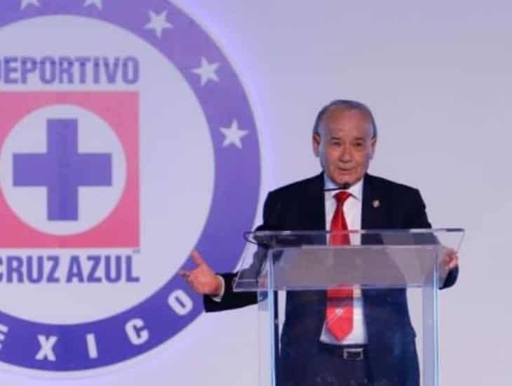 Cooperativistas de Cruz Azul rechazan renuncia de Billy Álvarez