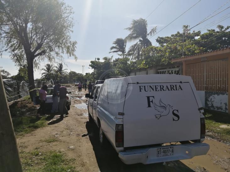 Hallan restos humanos en canal de aguas negras de Coatzacoalcos