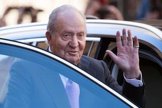 Juan Carlos I, sospechoso de corrupción, se va de España