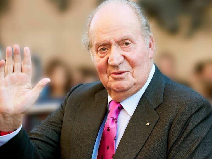 El rey Juan Carlos anuncia que abandona España