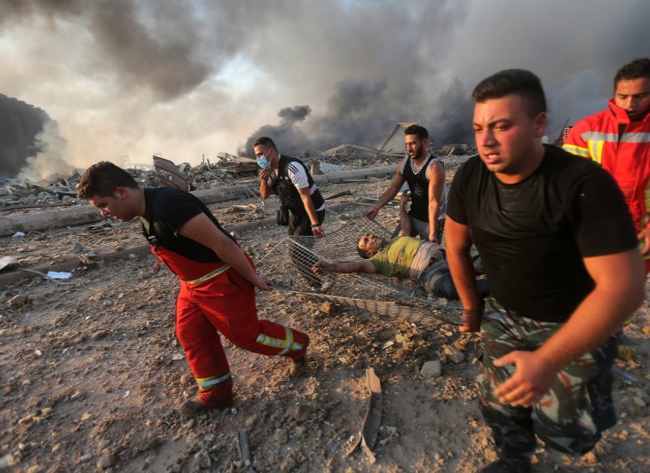 Catástrofe en Beirut deja al menos 25 muertos y 2.500 heridos