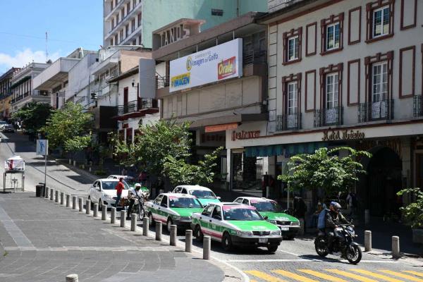 Reforzarán protocolos ante contagios por COVID-19 en Xalapa