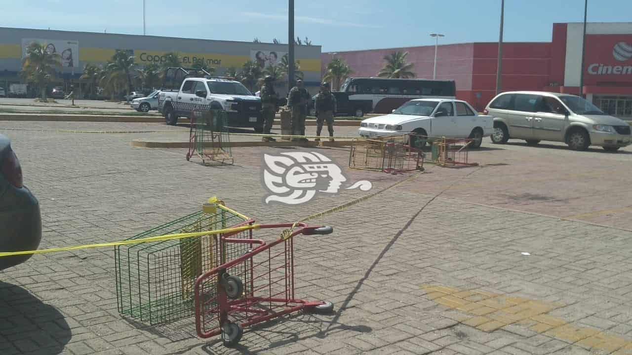 Un baleado en estacionamiento de supermercado en Coatzacoalcos