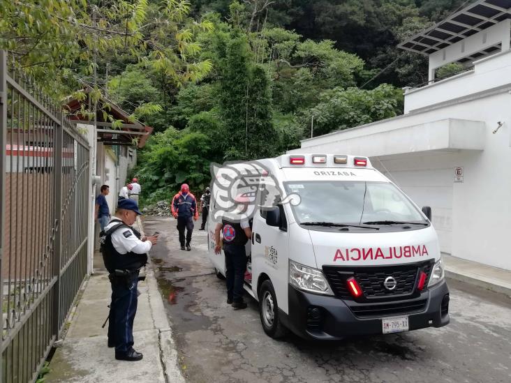 Rescatan a mujer que se extravió en un cerro de Orizaba