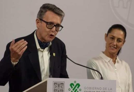 Suárez Del Real y Miguel Navarro dan positivo a COVID-19; Sheinbaum se aísla
