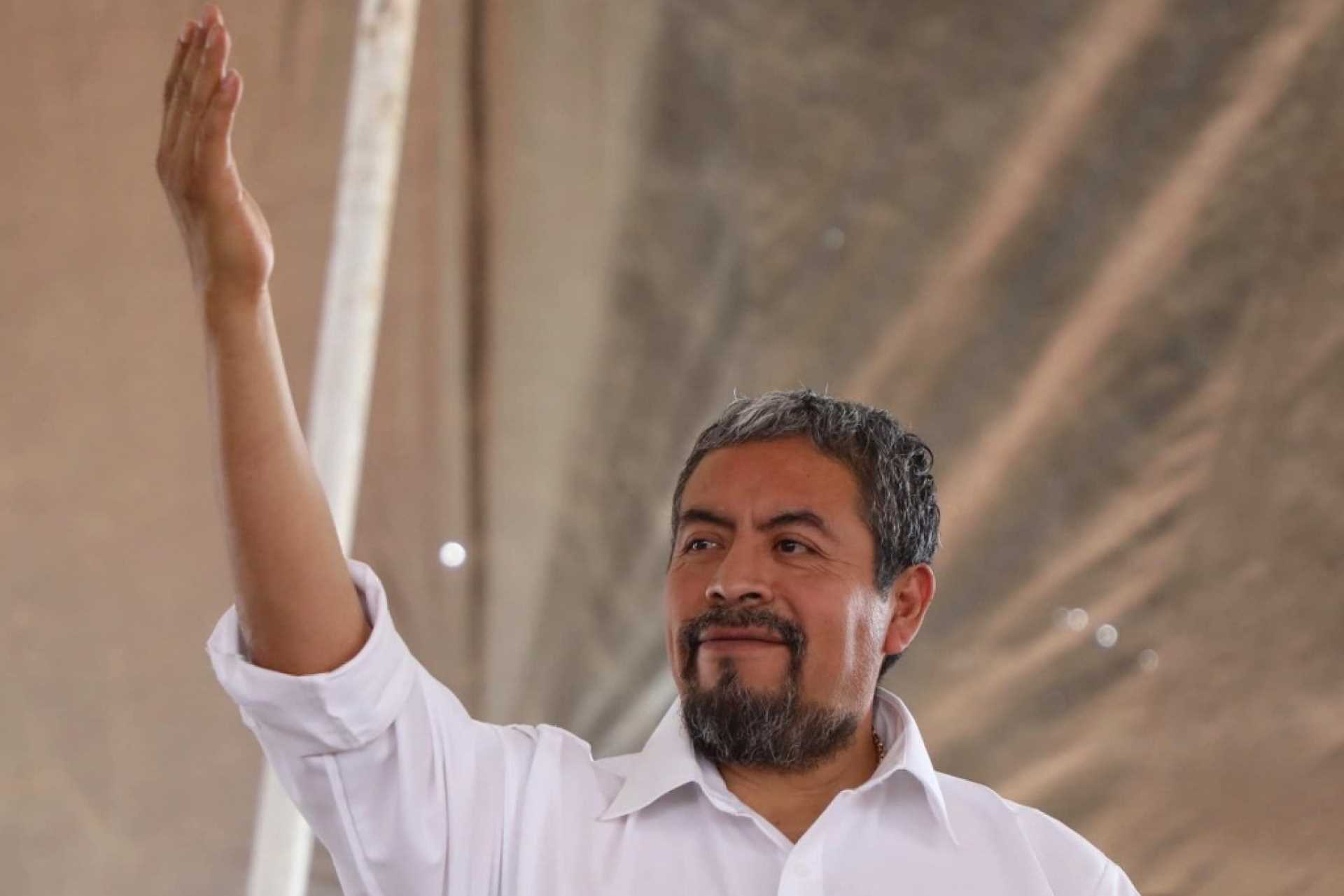 Bloquea UIF cuentas de líder de 50 sindicatos