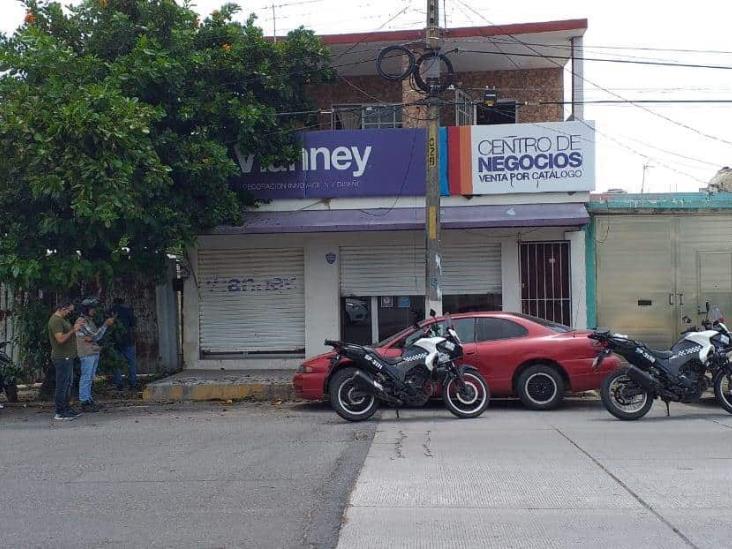 Asaltan tienda de blancos en fraccionamiento de Veracruz