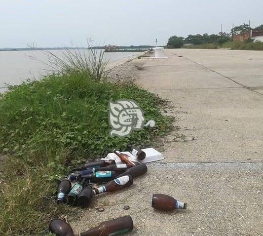 Muelle sigue siendo cantina de nanchitecos 