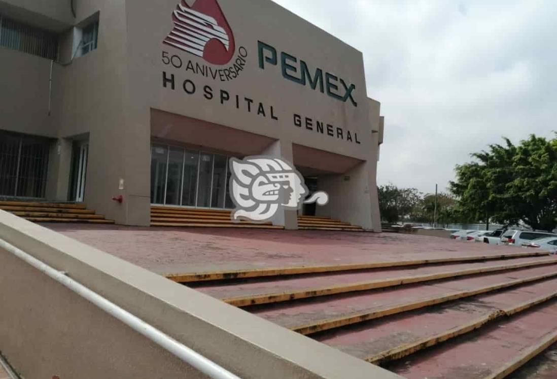 Área de urgencias de clínica de Pemex en Nanchital, deficiente