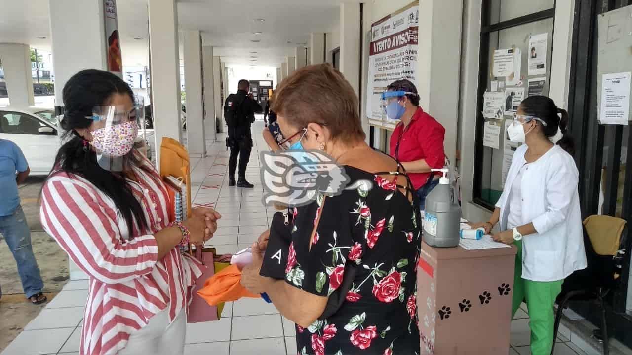 Regresa afluencia al Palacio de Coatzacoalcos por trámites en Registro Civil