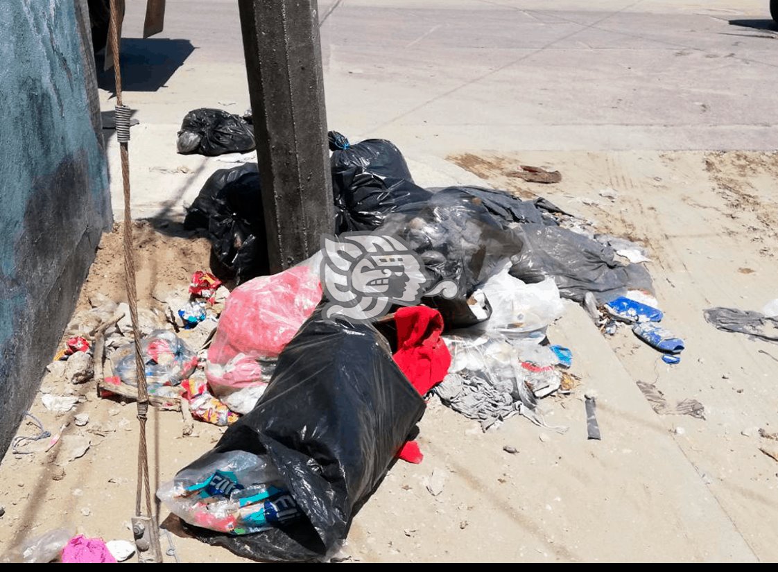 Hogares de Coatza desechan más de un kilo de plástico a diario