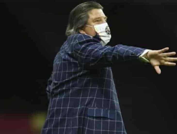 Miguel Herrera criticó el arbitraje tras derrota ante Monterrey