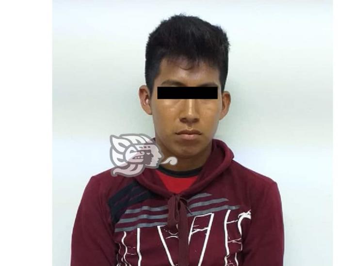 Pobladores de Jesús Carranza detienen a joven mientras abusaba de su sobrina