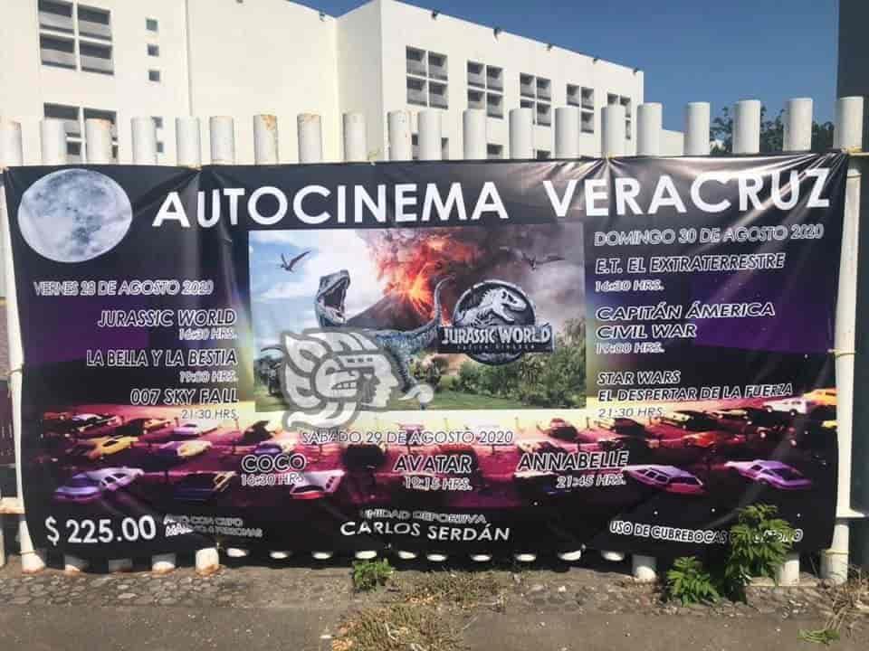 Llega autocinema al puerto jarocho