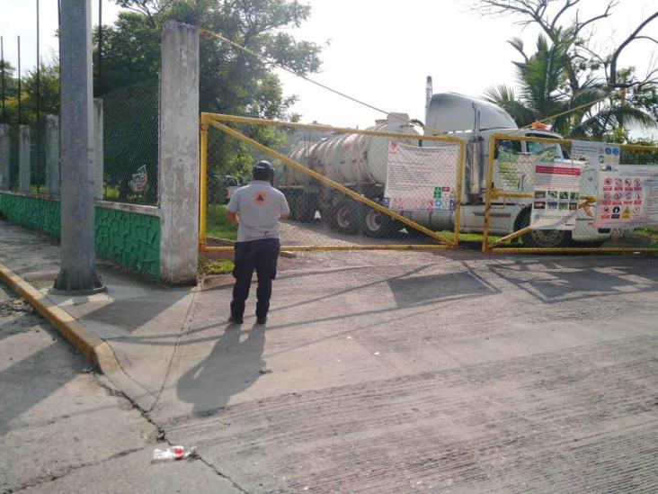 Reportan fuerte olor a gas en colonia Laredo en Poza Rica