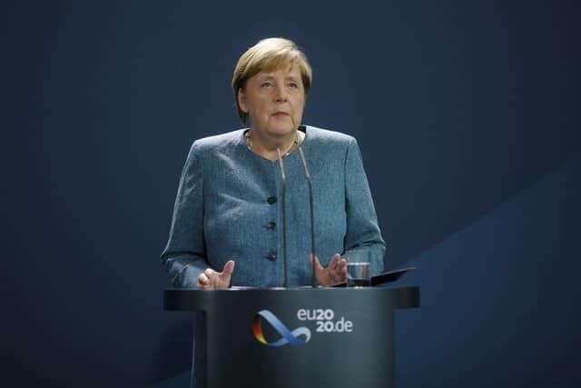 Merkel exige a Rusia explicar envenenamiento de Navalny