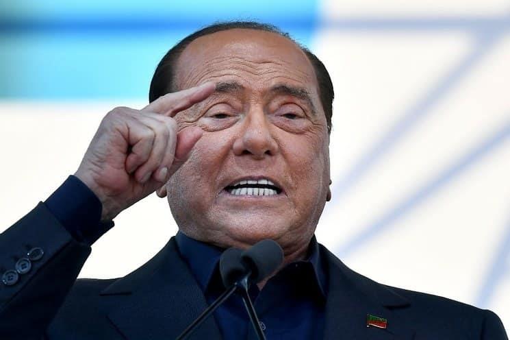 Berlusconi da positivo al coronavirus; suben casos en Italia