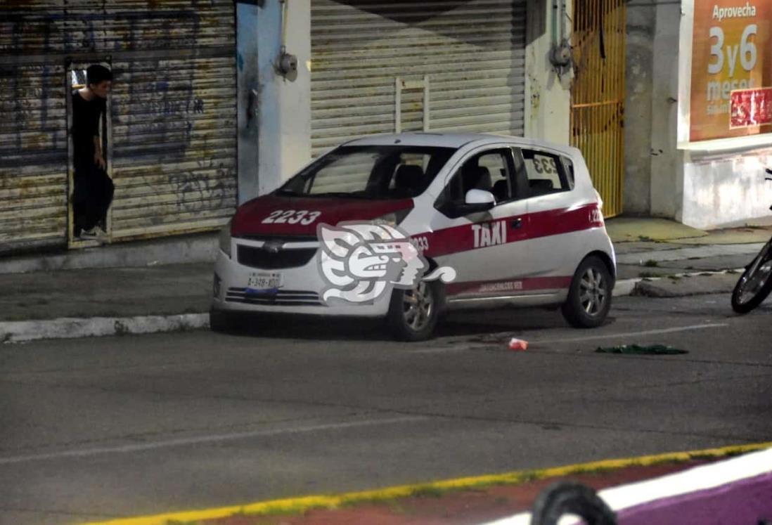 Reportan grave a taxista baleado en Coatzacoalcos; FGE investiga