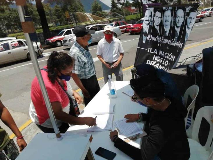 En Orizaba, más ciudadanos se suman a exigencia de juicio a ex presidentes