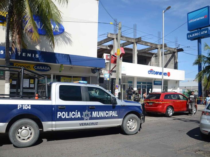 Muere hombre afuera de sucursal bancaria de Veracruz