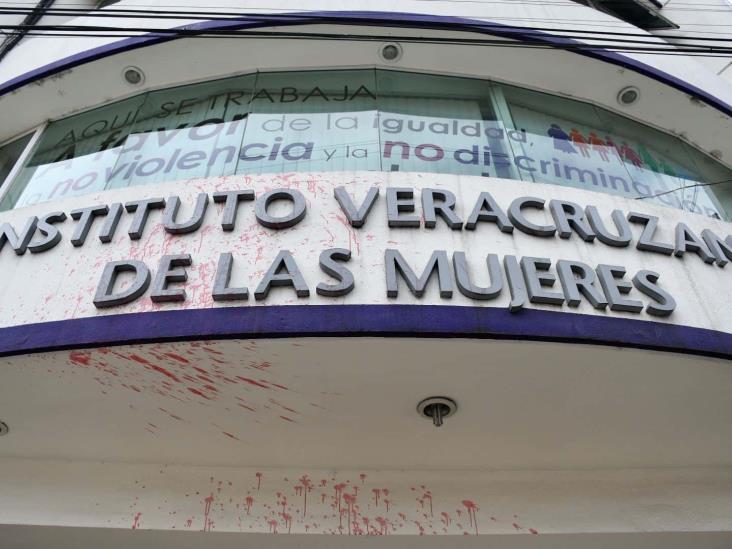 Vandalizan Instituto Veracruzano de las Mujeres